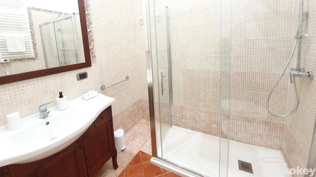 Dimora Donna Vittoria - Bari Vecchia Apartment Exterior foto