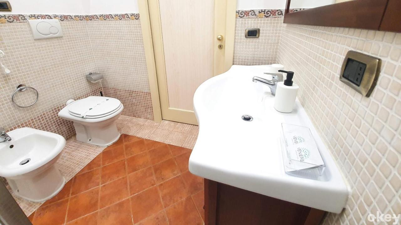 Dimora Donna Vittoria - Bari Vecchia Apartment Exterior foto